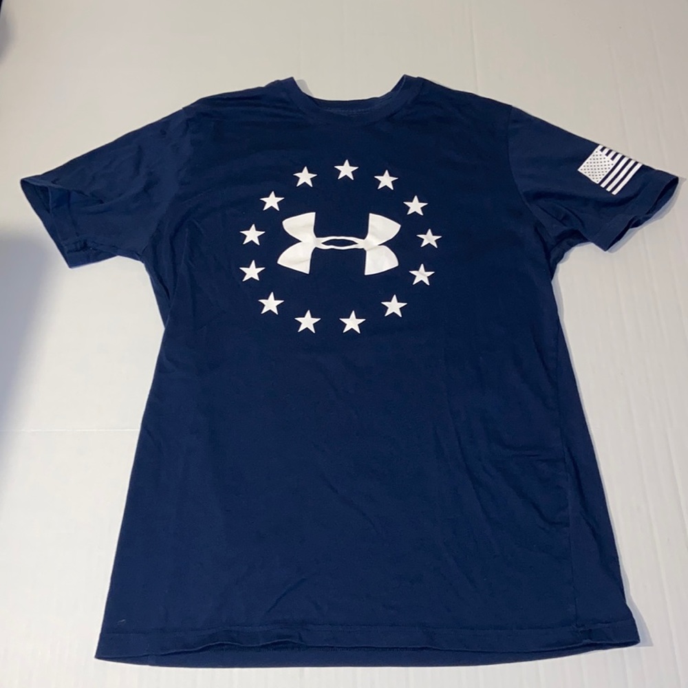 Under Armour Heat Gear Loose Medium Short Sleeve Patriotic Tee Shirt